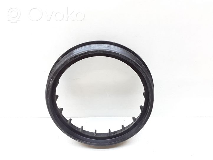 Volvo XC90 Bague de verrouillage pour réservoir de carburant 8649739