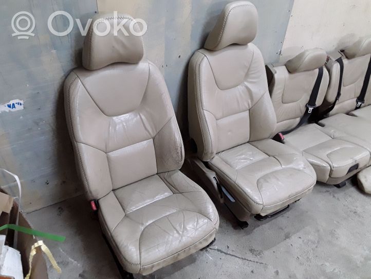 Volvo XC70 Seat set 