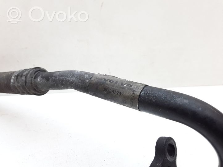 Volvo V70 Tubo flessibile aria condizionata (A/C) 30738723