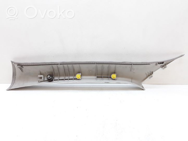 Volvo V50 A-pilarin verhoilu 