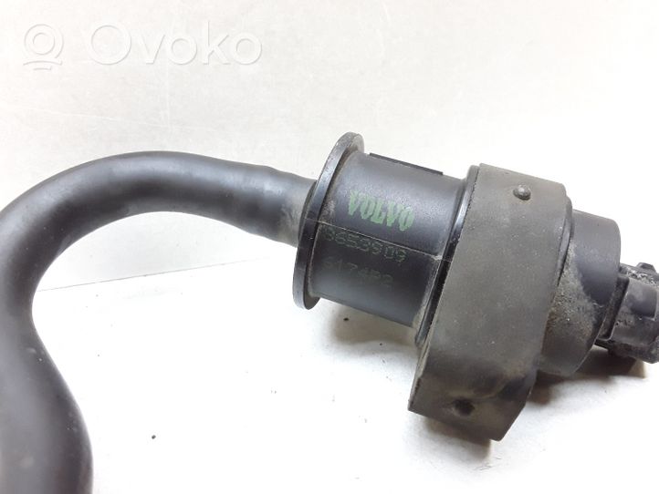 Volvo V50 Zawór podciśnieniowy 8653909