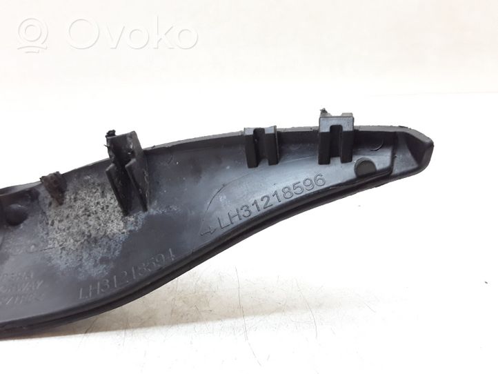 Volvo V70 Garniture d'essuie-glace 31218596