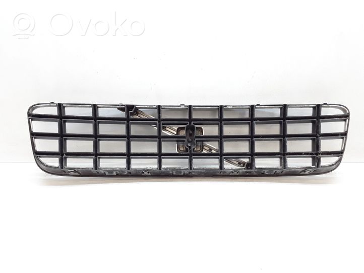 Volvo XC90 Maskownica / Grill / Atrapa górna chłodnicy 8620641