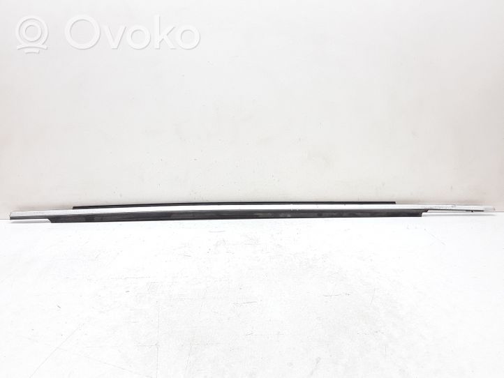 Volvo XC90 Rivestimento modanatura del vetro della portiera anteriore 30634901