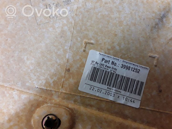 Volvo XC70 Garniture de panneau carte de porte avant 39981252
