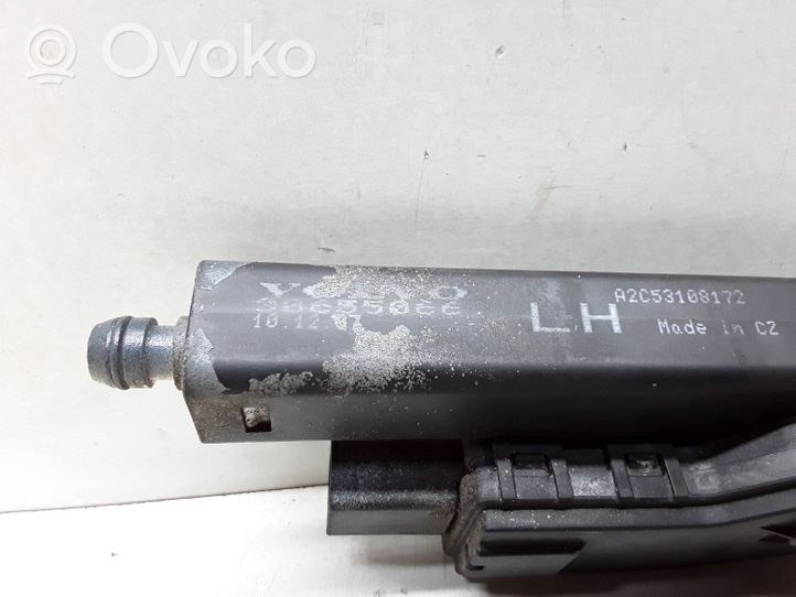 Volvo V70 Ugello a spruzzo lavavetri per faro 30655066