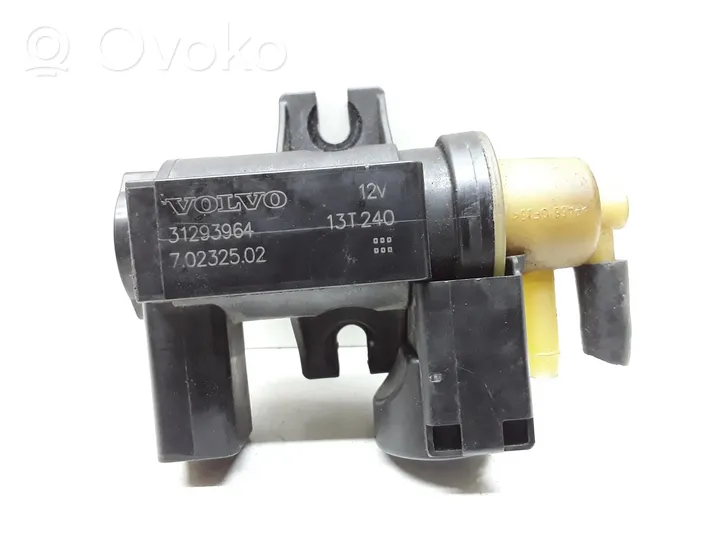 Volvo V40 Turboahtimen magneettiventtiili 31293964