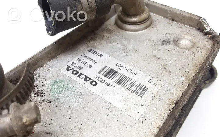 Volvo V70 Refroidisseur d'huile moteur 31201911