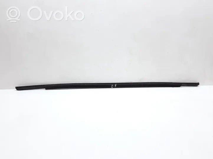 Volvo V40 Moulures des vitres de la porte arrière 31278605