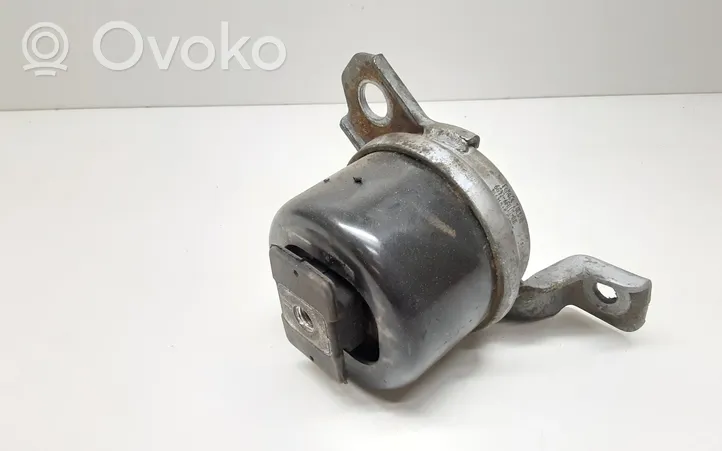 Volvo XC60 Engine mount bracket 30671245