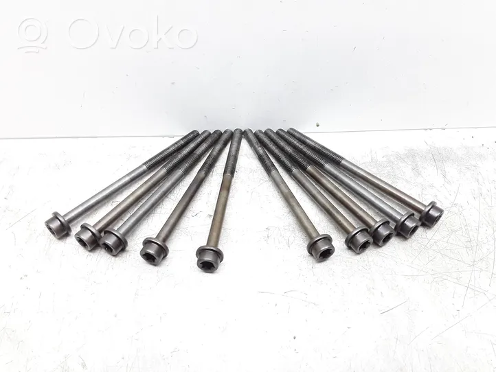 Volvo V50 Cylinder head bolts 