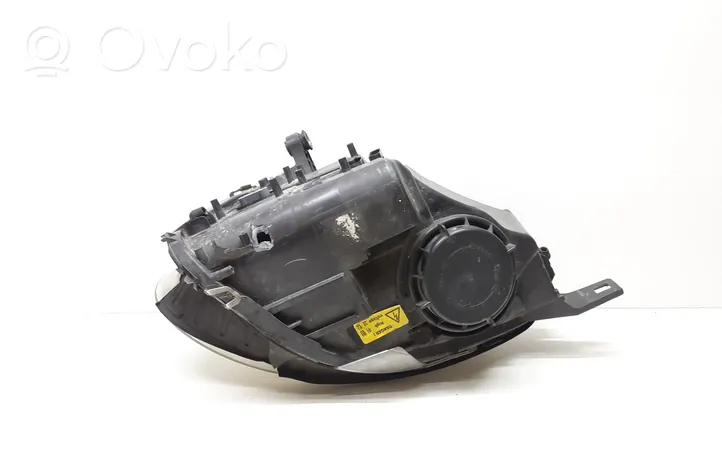 Mercedes-Benz R W251 Lampa przednia 26344702