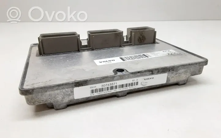 Volvo C30 Calculateur moteur ECU 30743371