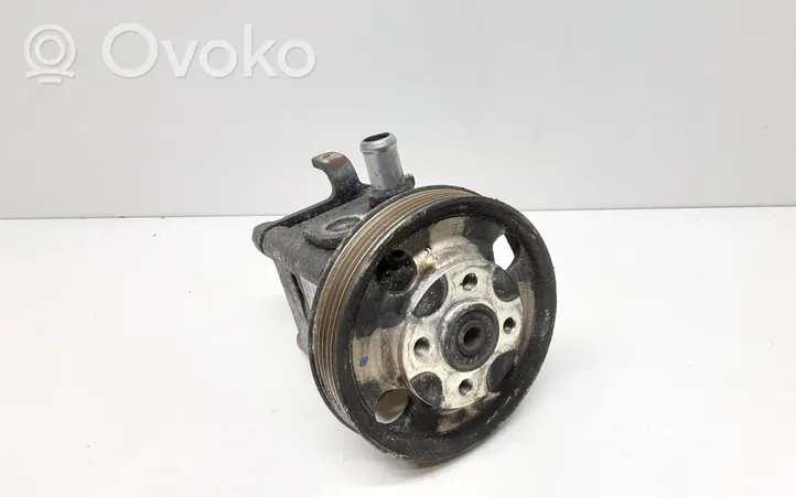 Volvo V70 Ohjaustehostimen pumppu 31202095