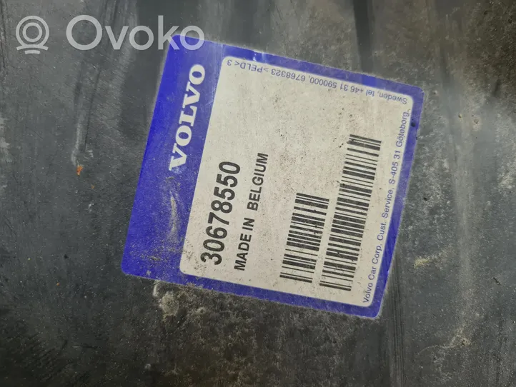 Volvo XC70 Nadkole przednie 30678550