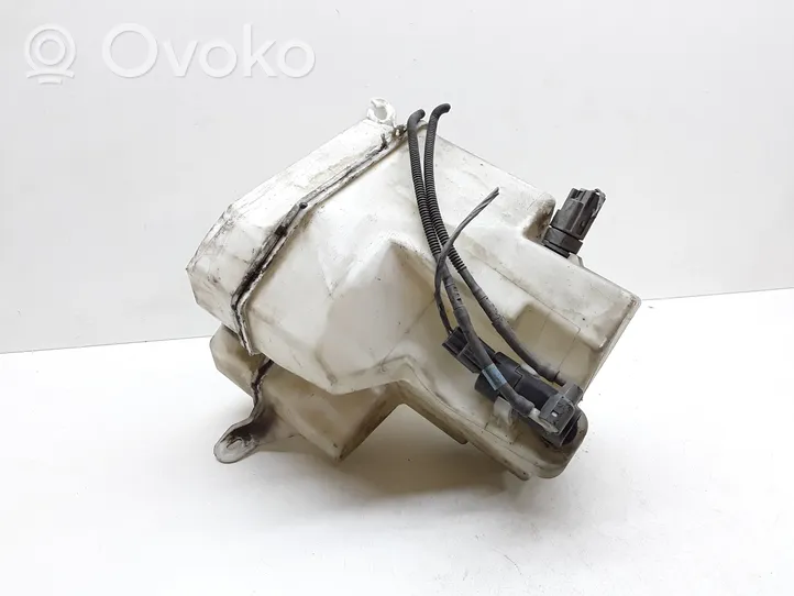 Volvo V70 Windshield washer fluid reservoir/tank 30784233