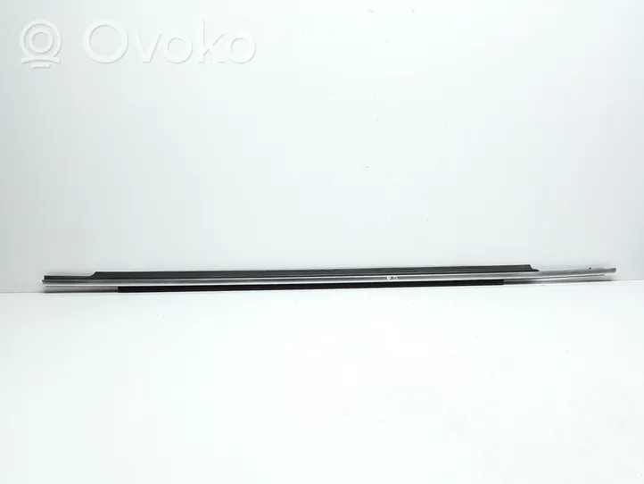 Volvo XC90 Moulures des vitres de la porte avant 30661284