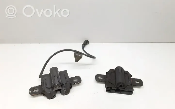 Volvo V60 Engine bonnet/hood lock/catch 31218878