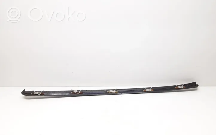 Volvo XC60 Listwa szyby czołowej / przedniej 30784797