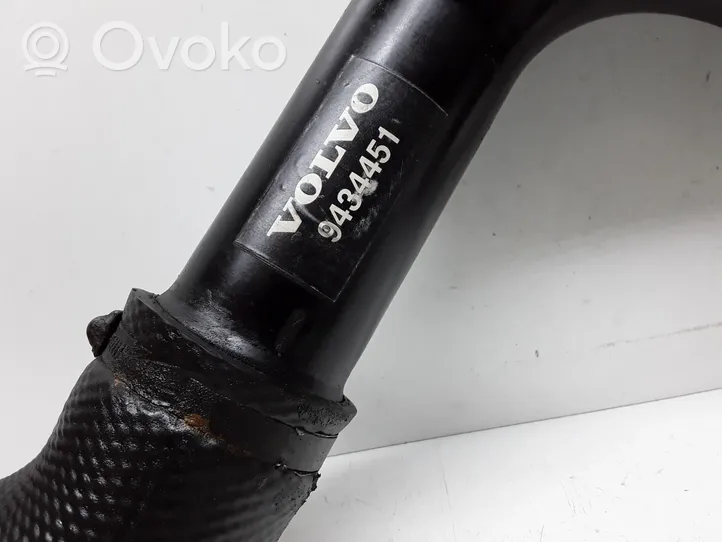 Volvo S70  V70  V70 XC Tube d'admission de tuyau de refroidisseur intermédiaire 9434451