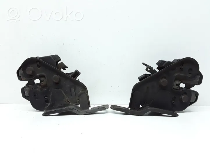 Volvo S70  V70  V70 XC Engine bonnet/hood lock/catch 9152932