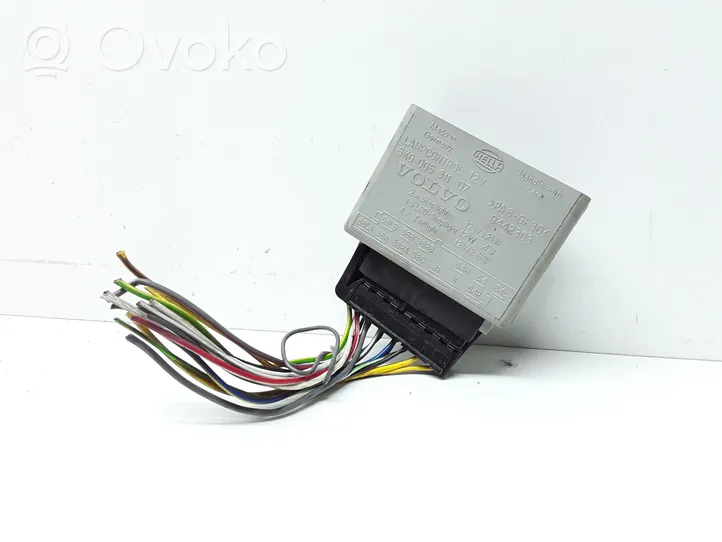 Volvo S70  V70  V70 XC Light module LCM 9442303