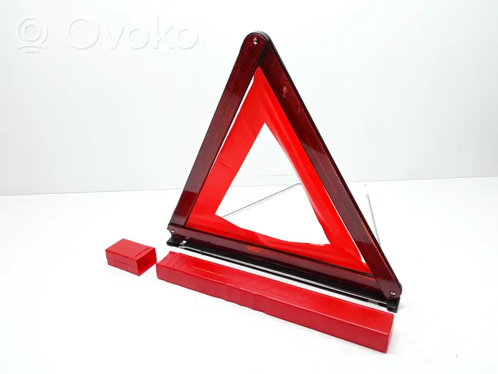 Volvo V40 Triangle d'avertissement 