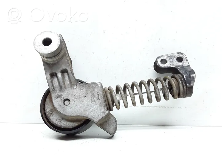 Volvo V60 Napinacz paska alternatora 31339945