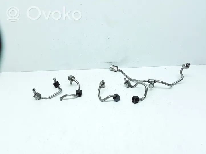 Volvo V60 Tuyau d'alimentation d'injecteur de carburant 31303505