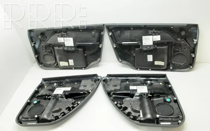 Volvo V70 Set di rivestimento del pannello della portiera 39883529