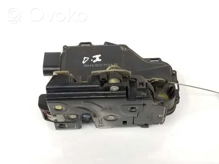 Audi TT Mk1 Serrure de porte avant 8N1837015