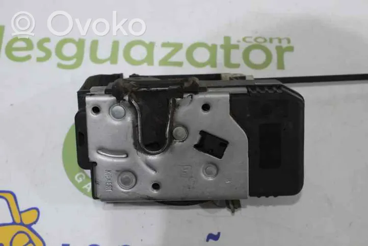 Opel Corsa C Zamek drzwi przednich 13154792