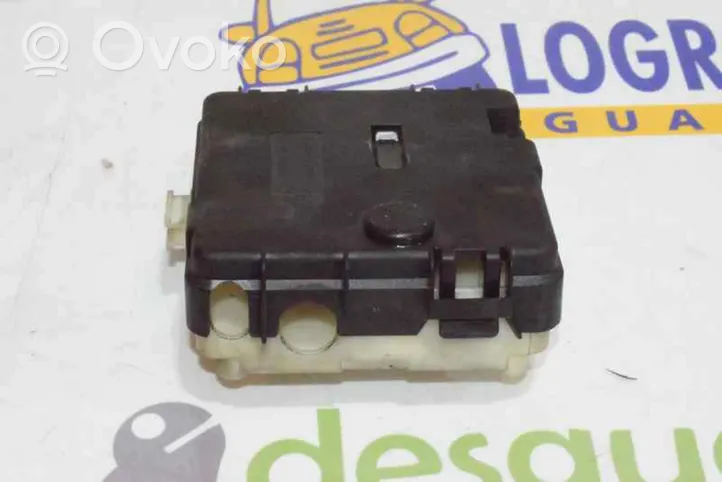 BMW X3 E83 Module de fusibles 61138364530