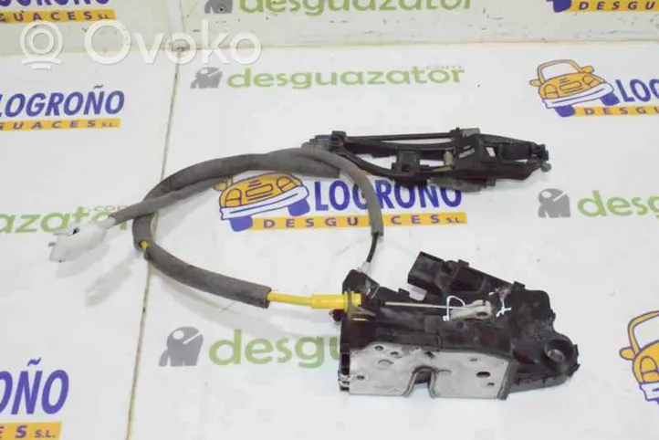 BMW X3 E83 Serratura portiera anteriore 51217011241