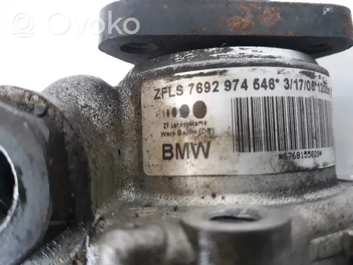 BMW 1 E82 E88 Ohjaustehostimen pumppu 32416768155