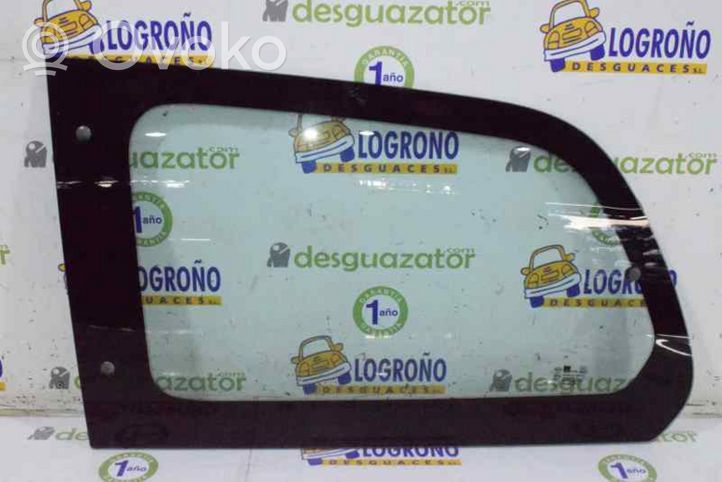 KIA Carnival Vetro del deflettore posteriore 0K53A63531