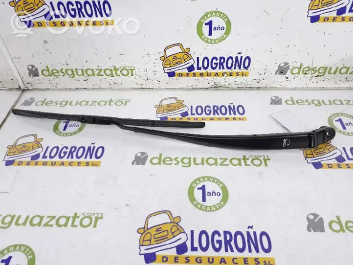 Lexus IS III XE30 Front wiper blade arm 8521153070