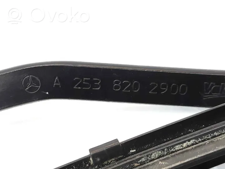 Mercedes-Benz GLC X253 C253 Braccio della spazzola tergicristallo anteriore A2538202900