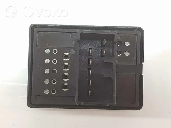 Suzuki Grand Vitara I Interruptor del espejo lateral 3795075F00000