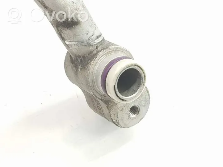 Audi A5 Tubo flessibile di aspirazione del compressore ad aria dello pneumatico 8K0260701N