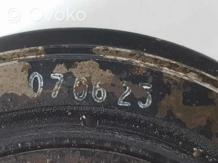 Mitsubishi Montero Koło pasowe wału korbowego 1104A024