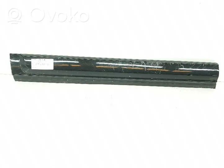 Land Rover Discovery 4 - LR4 Etuoven lista (muoto) DGP000124PCL