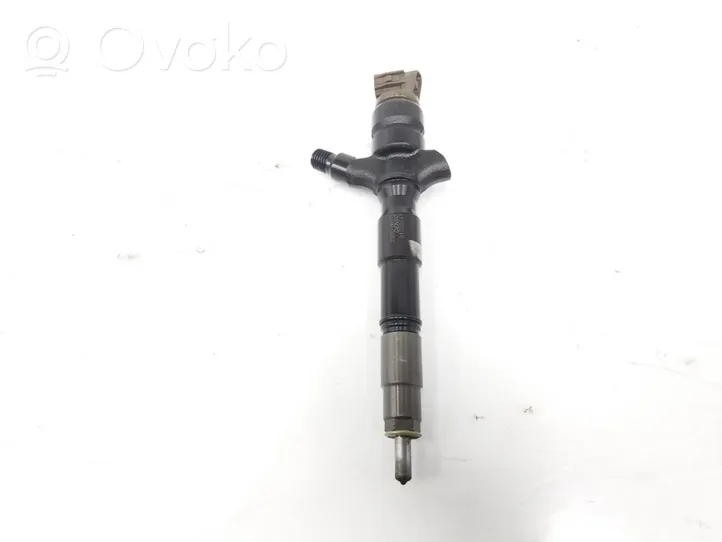 Toyota Land Cruiser (J120) Injecteur de carburant 2367030170