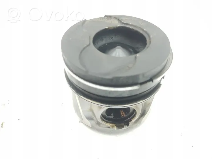 Peugeot Bipper Piston avec bielle 0628N7