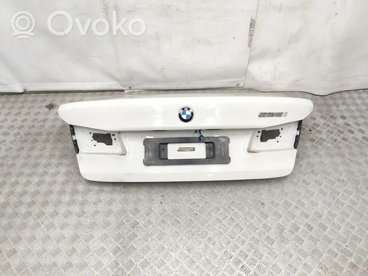 BMW M5 Tylna klapa bagażnika 41007440695