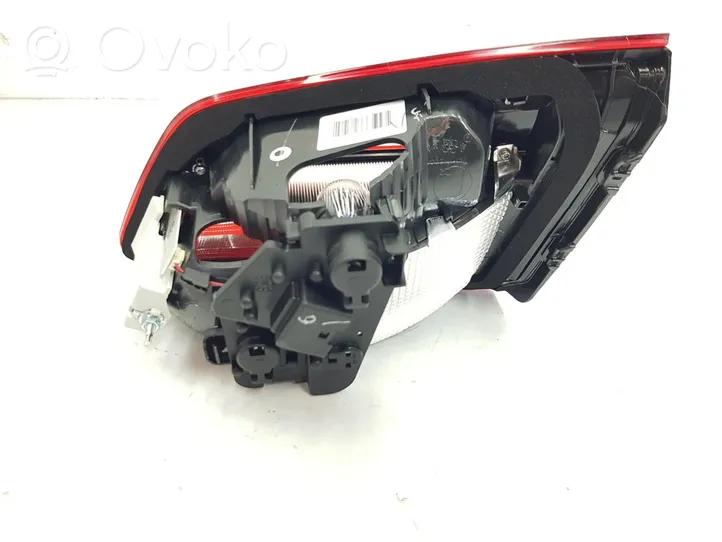 BMW 2 Active Tourer U06 Aizmugurējais lukturis virsbūvē 7491341