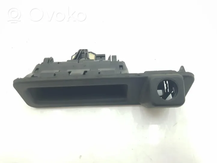 BMW M3 Tailgate trunk handle 7405634
