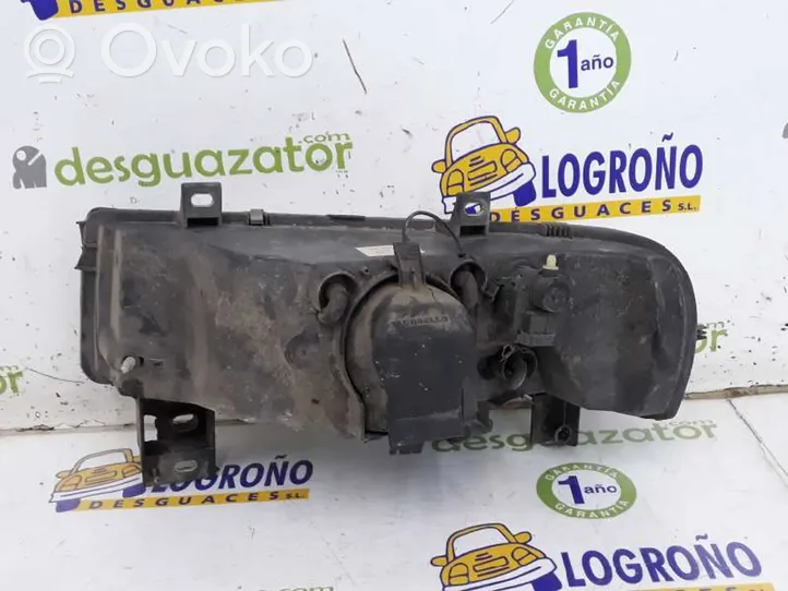 Opel Movano A Phare frontale 7700352104C