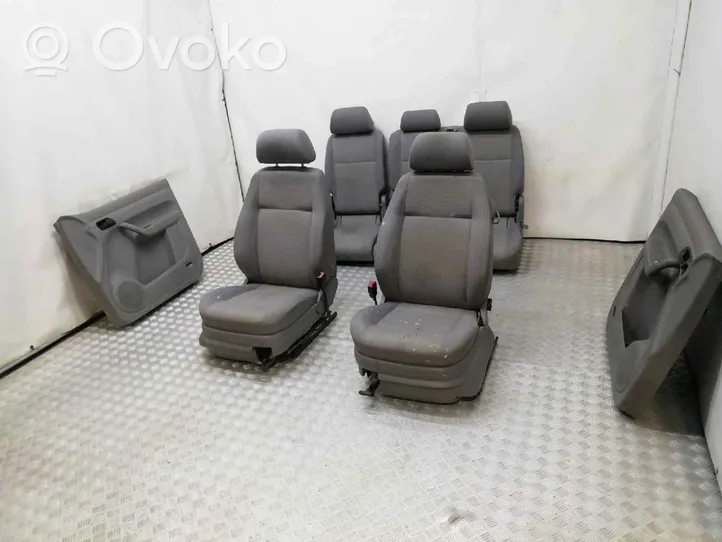 Volkswagen Caddy Seat set 