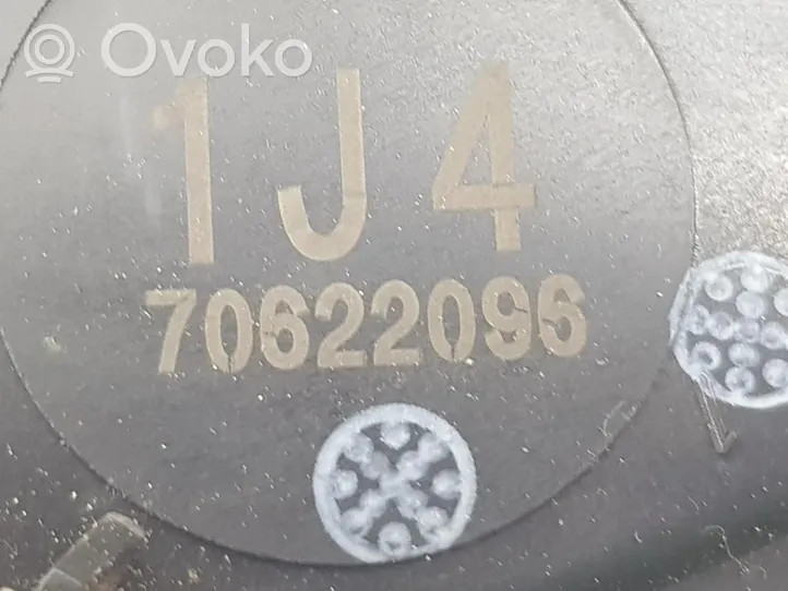 Toyota RAV 4 (XA30) Zamek klapy tylnej bagażnika 6911042130